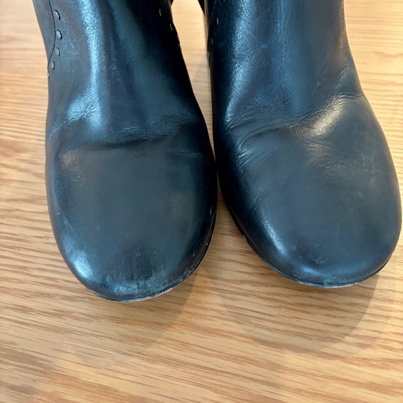 COACH Studded Black Leather Ankle Boots Size 9 - Picture 7 of 14